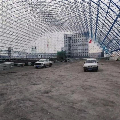 ساختمان سازه فولادی قوسی شکل