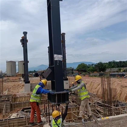 سالن بدنسازی سازه های فولادی